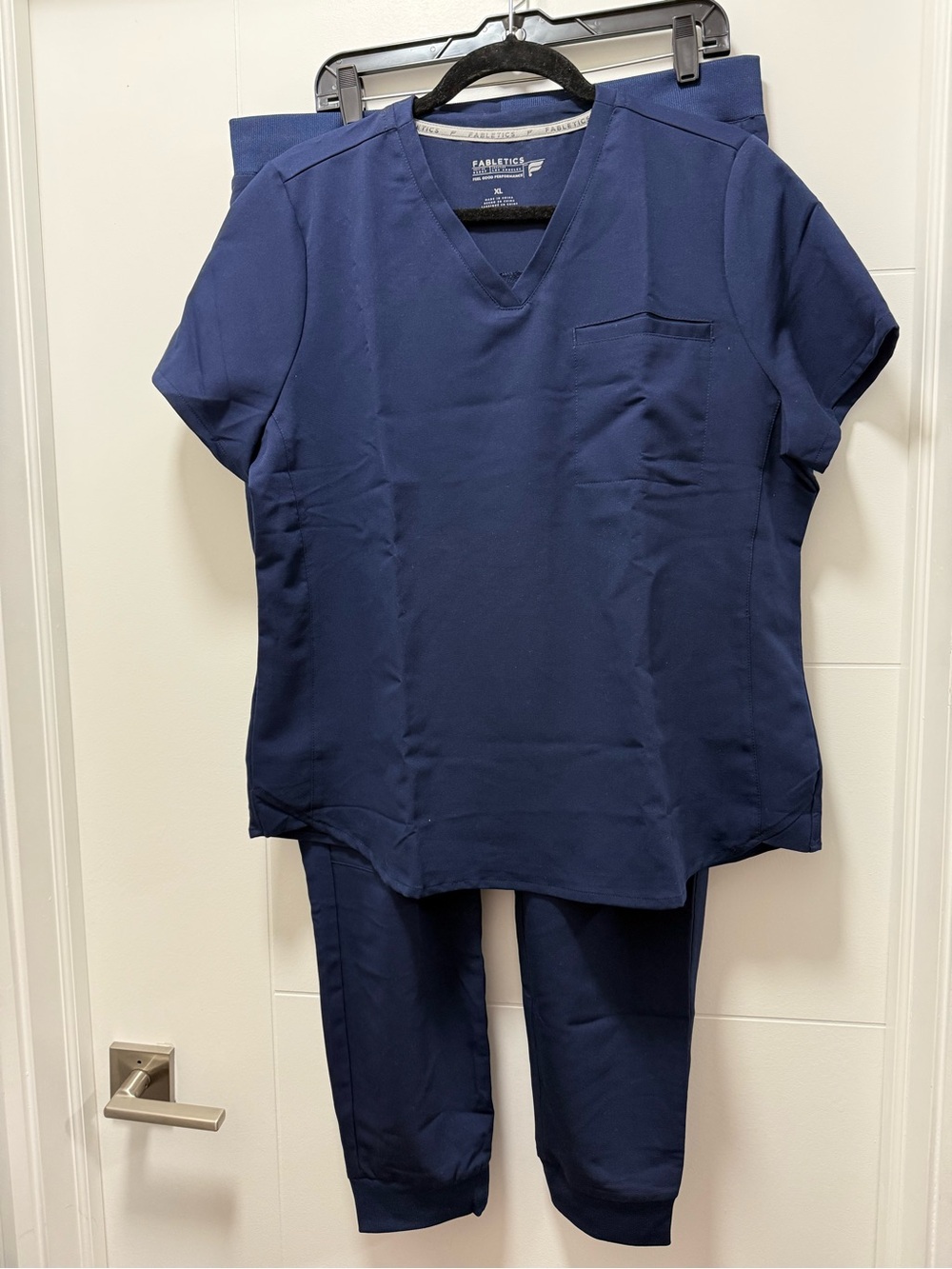Fabletics Scrub Set